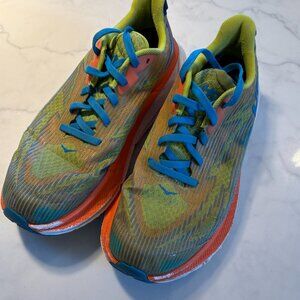 Hoka Clifton 9 Youth Size 4 MD